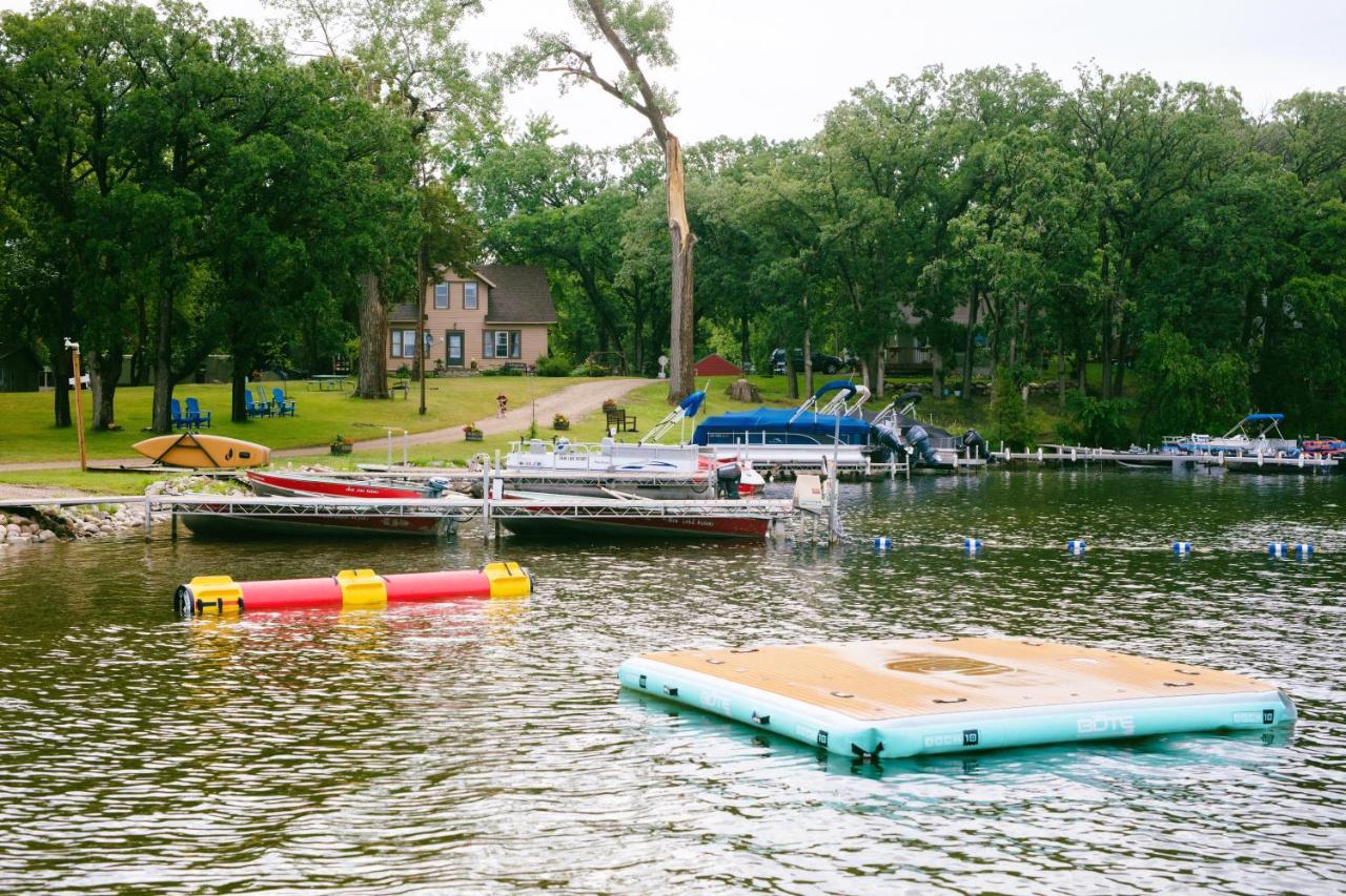 Swan Lake Resort & Campground Fergus Falls Buitenkant foto