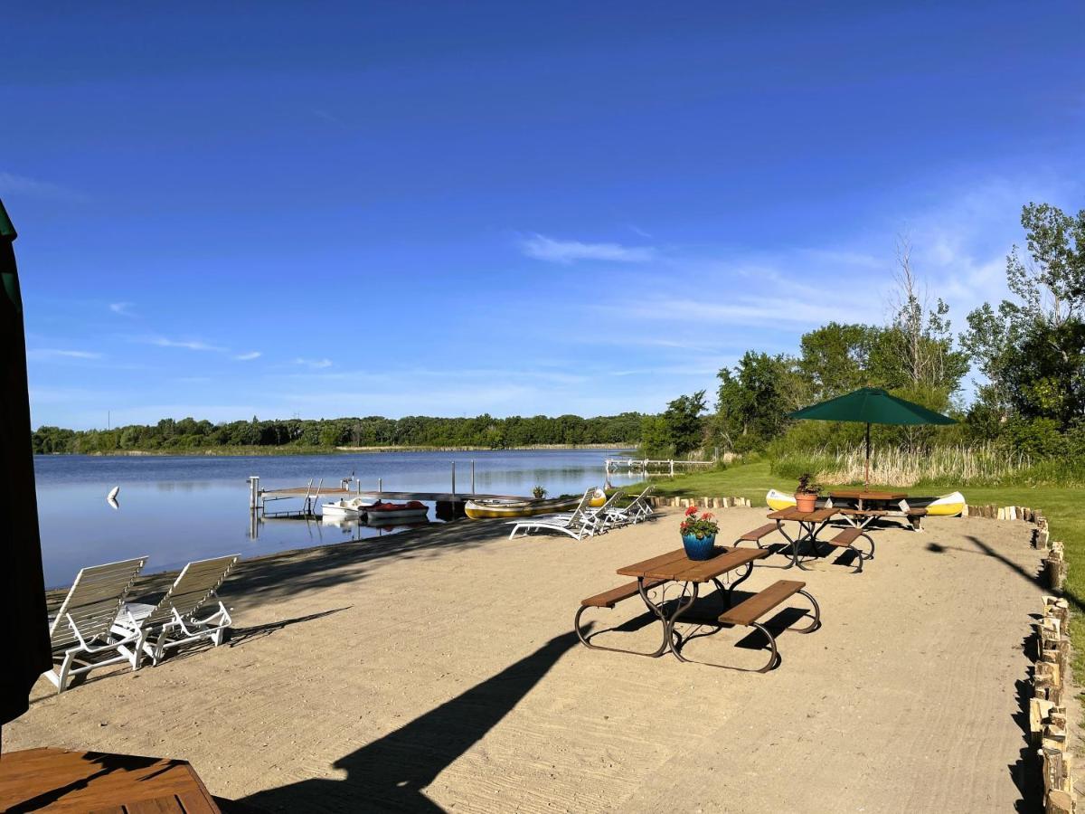 Swan Lake Resort & Campground Fergus Falls Buitenkant foto