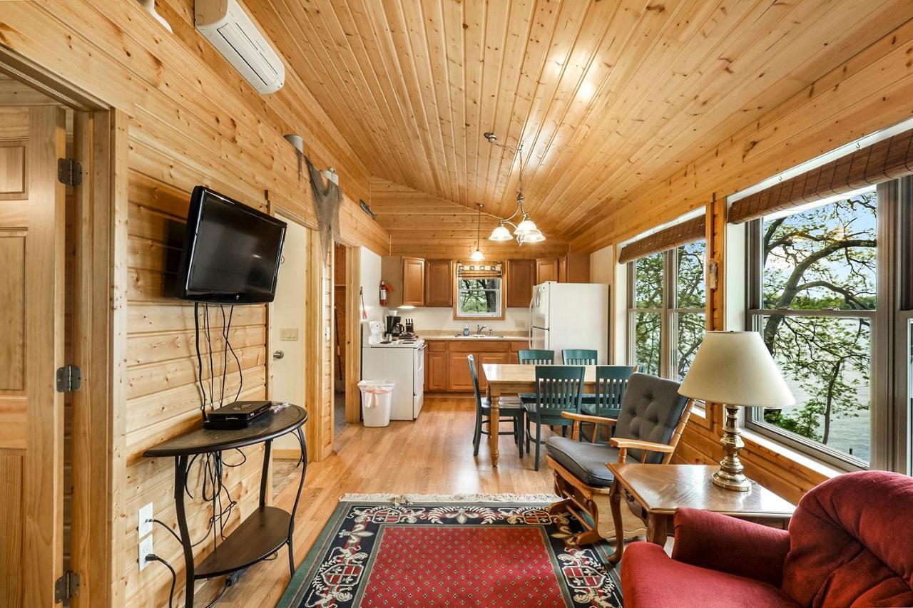 Swan Lake Resort & Campground Fergus Falls Buitenkant foto
