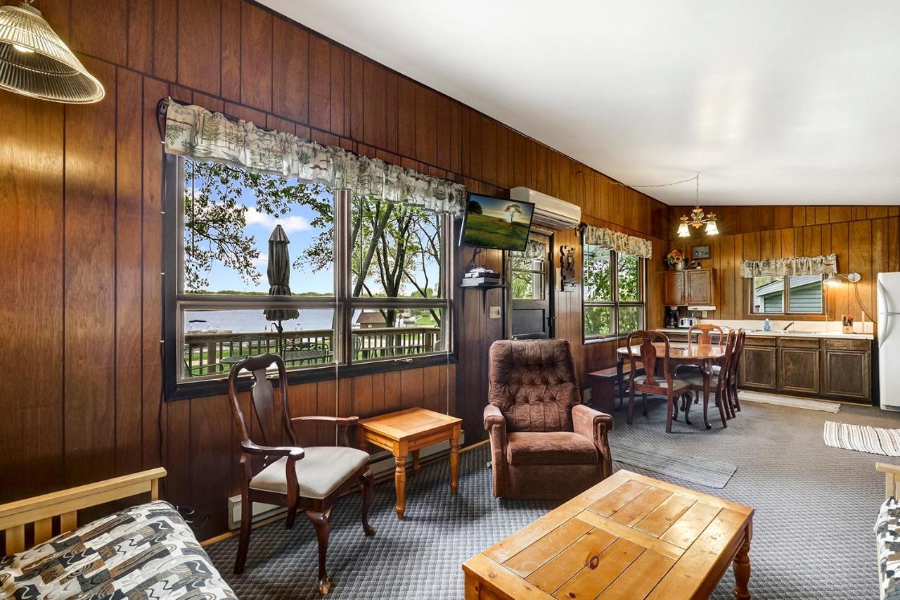 Swan Lake Resort & Campground Fergus Falls Buitenkant foto